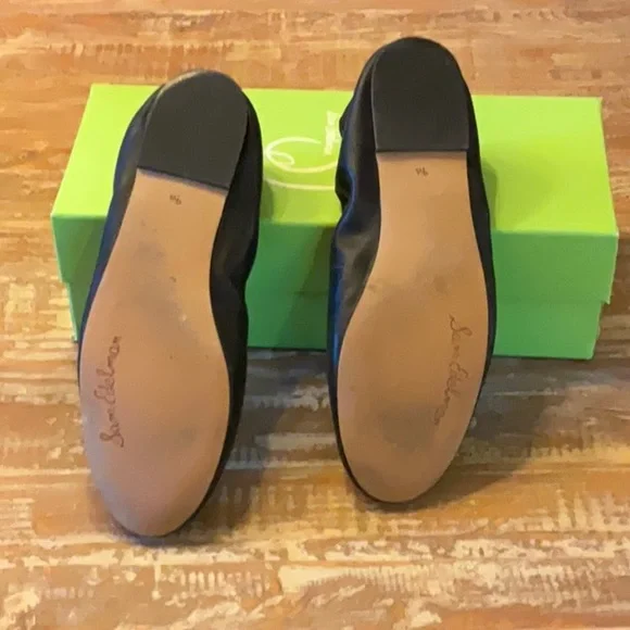 Sam Edelman Felicia Flat - Picture 2 of 10